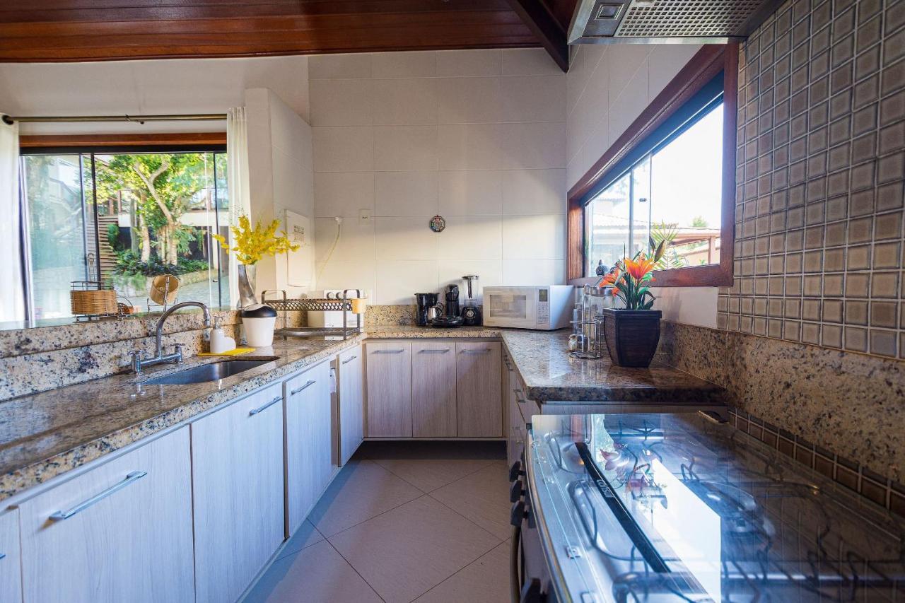 Casa Espetacular Entre Geriba E Ferradurinha - Wifi 200Mb - Piscina Do Codominio - 700 M Da Praia - Garagem - 4 Suites - Area Gourmet Privativa - Cozinha Equipada - Area Kids - Portaria 24H - Ar Condicionado Búzios 외부 사진